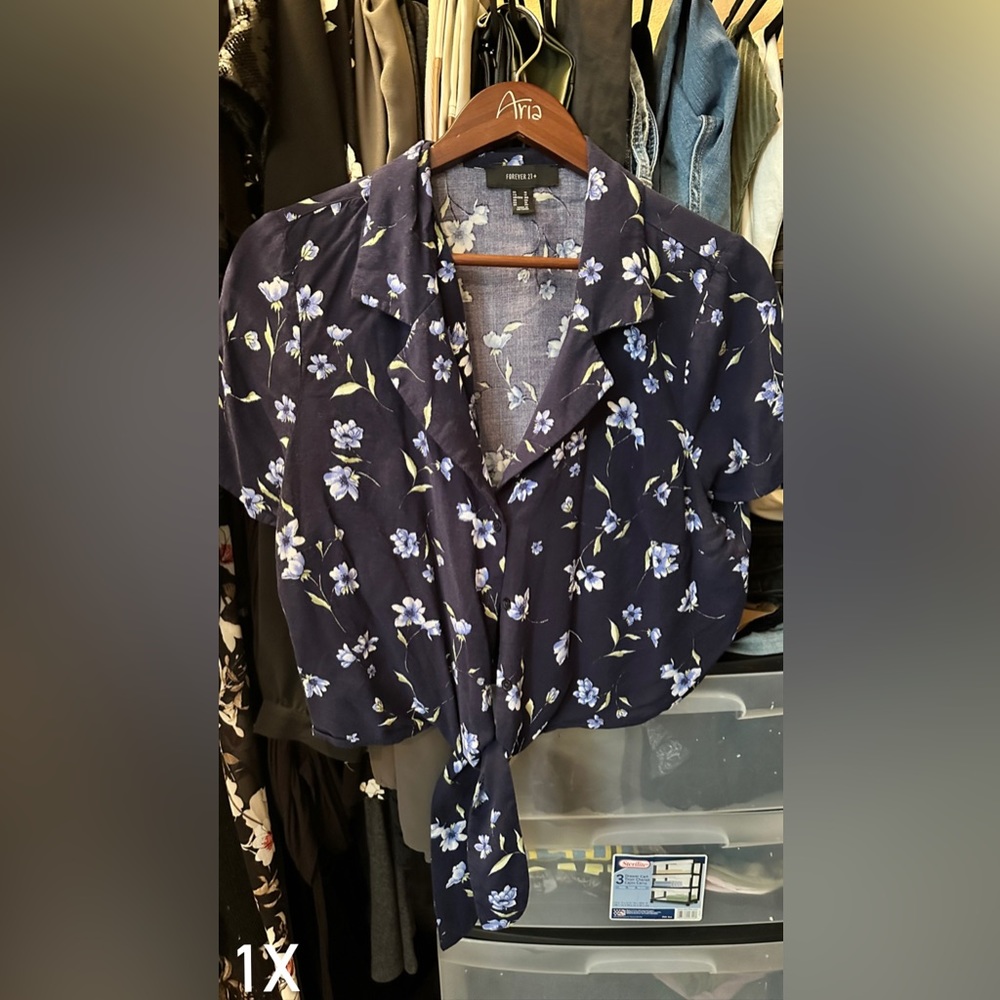 Forever 21 Plus Front Tie